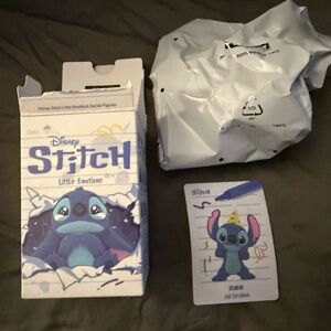 POP MART Disney Stitch Little Emotions All Smiles